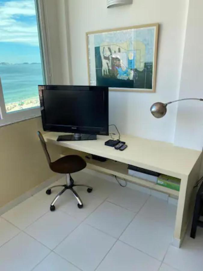 Apartment Apto. Leme 10º Andar Frente O Mar *