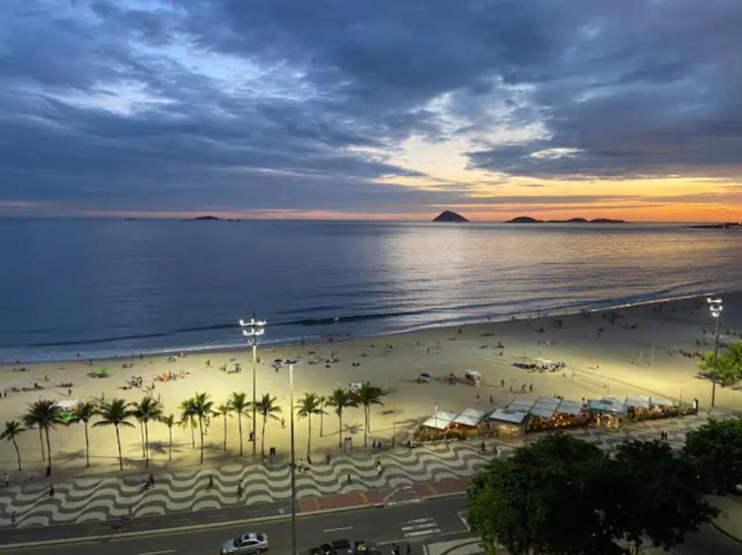 Apto. Leme 10º Andar Frente O Mar 公寓
